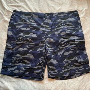 True Nation Men's Cotton Camo Cargo Shorts Size 52 Waist Big and Tall